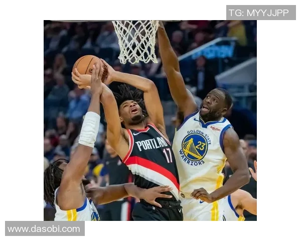 勇士与开拓者首战回顾：激烈对决与精彩瞬间全解析