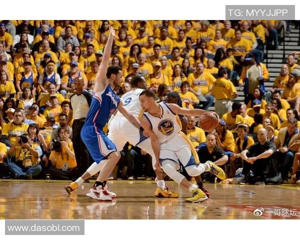 菲尼克斯太阳与纽约尼克斯的激烈对决谁能笑到最后